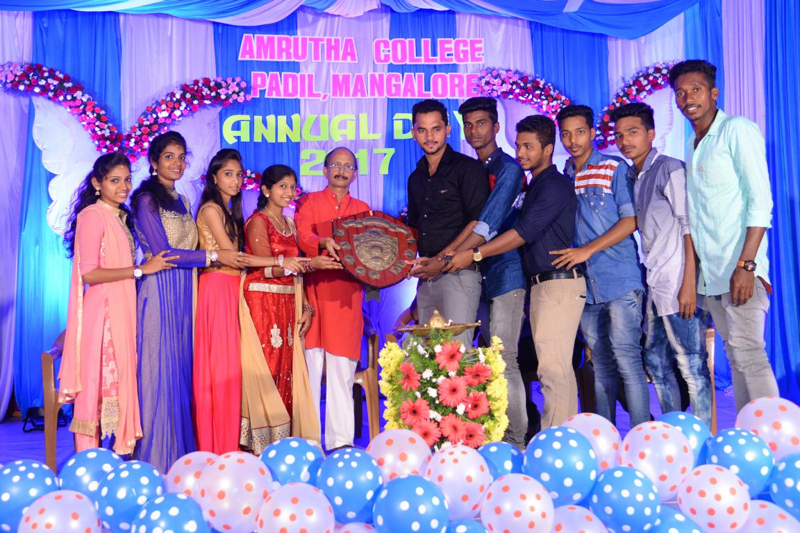  <strong>Annual Day-2017 - PRIZE DISTRIBUTION</strong>